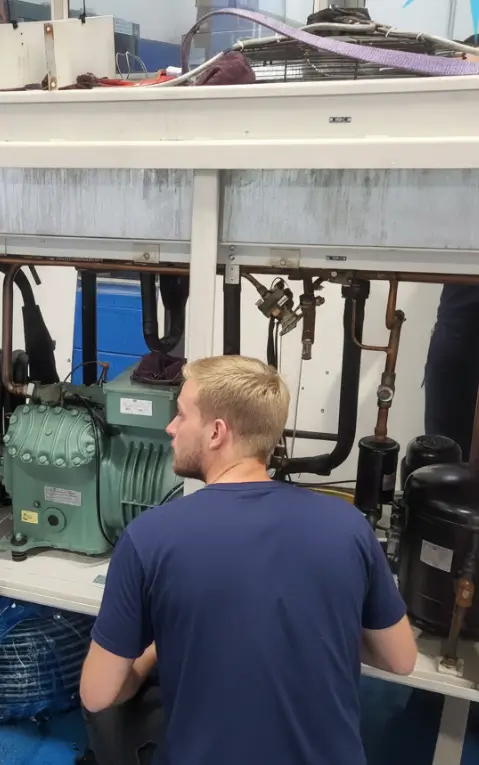 manutenção em Chiller